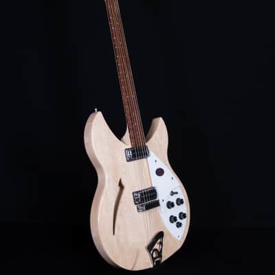 Rickenbacker 330 Thinline Semi-Acoustic, MapleGlo image 8