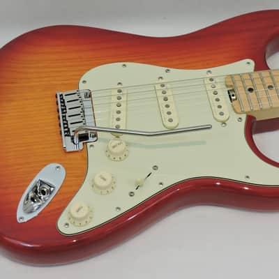Fender American Elite Stratocaster 2018 - Aged Cherry Burst