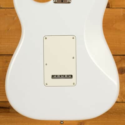 Fender Juanes Stratocaster - Maple - Luna White image 2
