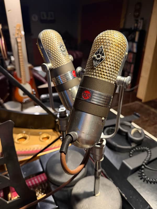 RCA 77-DX Ribbon Microphone Pair 1960s - Silver / Red Badge