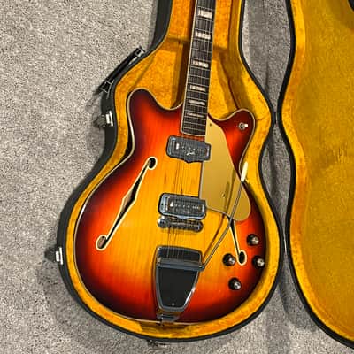 Fender Coronado II 1967 - Sunburst image 1