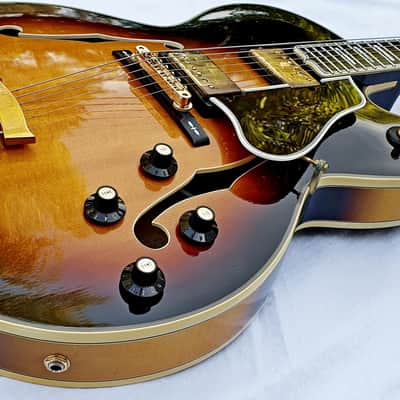 Gibson Byrdland 1970 - 1985 - Sunburst image 7