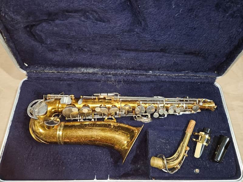 KING Cleveland 613 Alto Saxophone, USA, Very Good Condition. Case/Neck/MP image 1
