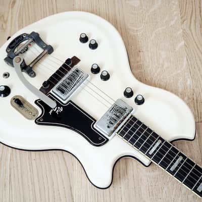1965 Supro Martinique Val-Trol Resoglass Vintage Electric Guitar White, Valco image 12
