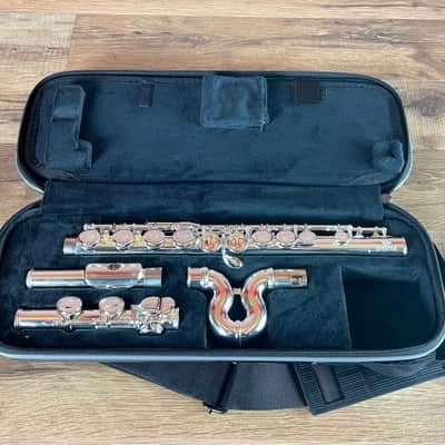 Jupiter JFL700WE Student Waveline Flute image 9