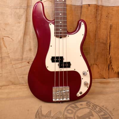Fender Highway One Precision Bass 2007 - Red image 2
