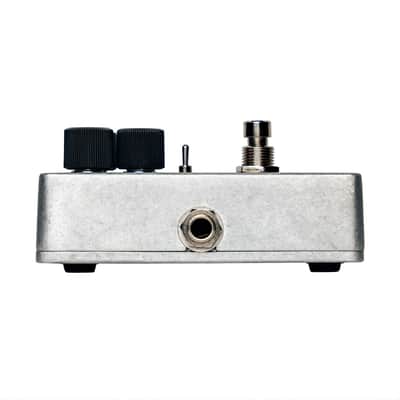 Electro Harmonix Percolator Harmonic Saturator Overdrive/Fuzz - Distortion for Guitars image 6