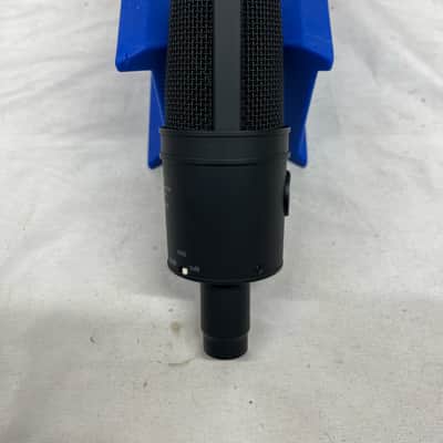 Audio-Technica AT4033 Large Diaphragm Cardioid Condenser Microphone with Shock Mount image 5