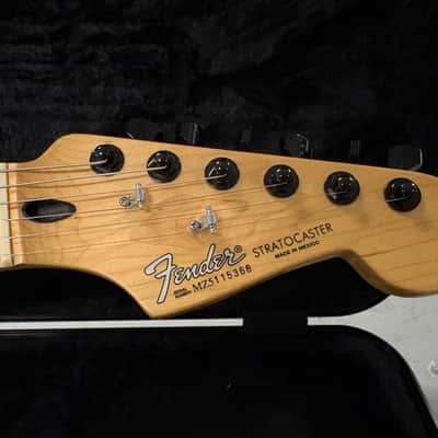 Fender Standard Stratocaster HSS 1999-2006 - Black image 3