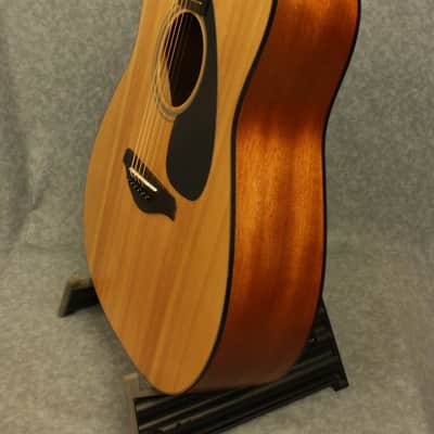 Yamaha FG650MS 2001 Natural image 6