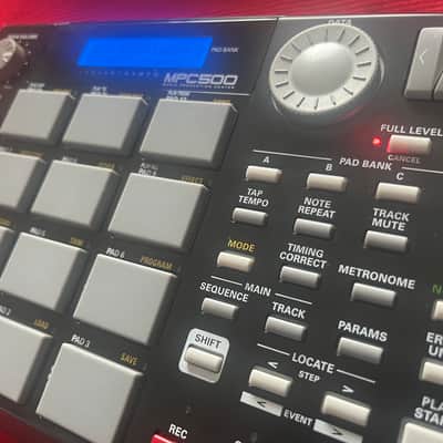 Akai MPC500 Music Production Center image 4
