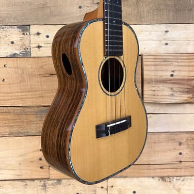 Pono RGSH5(S)PCSPO Spruce and Rosewood Tenor Ukulele image 3