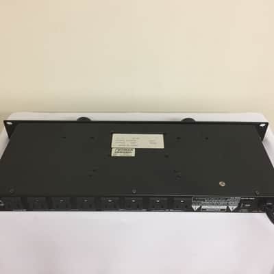 RP-8D Power Conditioner and Light Module with Voltage Monitor image 9