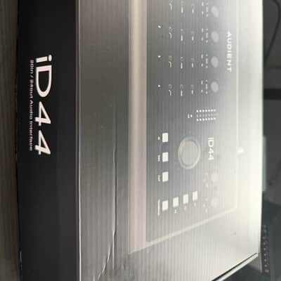 Audient iD44 MkII USB Audio Interface 2022 - Present - Grey image 9