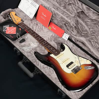 Fender USA American Ultra Stratocaster HSS RF Ultraburst Fender [US23029198] (06/29) image 2