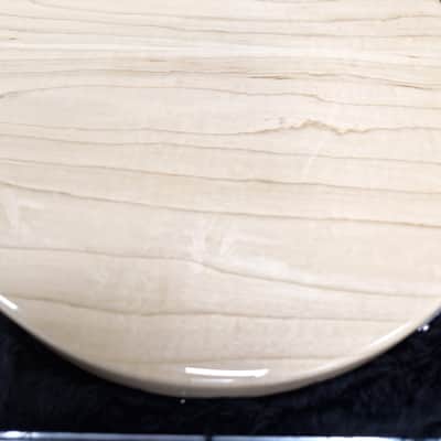 Rickenbacker 330 - Mapleglo - inc Case image 7
