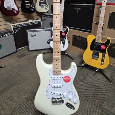 Squier Affinity Series Stratocaster with Maple Fretboard - Olympic White image 1