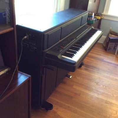 Yamaha Cp-60 upright electric grand piano 1986 Black MIJ image 3