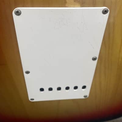 Fender Stratocaster 1975 - 3 Tone Sunburst image 16