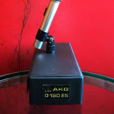 Vintage 1980's AKG D190ES dynamic cardioid microphone w clip & case Low Z 200 OHMS D1000E image 1