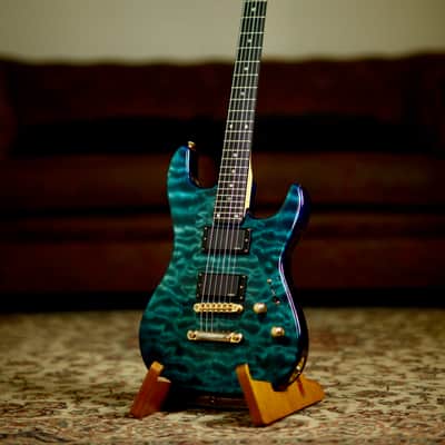 VALLEY ARTS CUSTOM PRO SERIES electric guitars