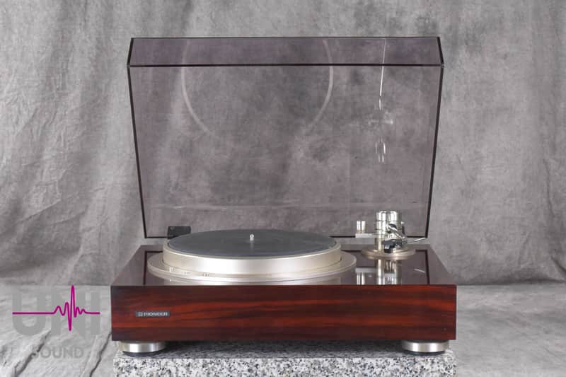 PIONEER PL-70 Direct Drive Turntable in Very Good condition