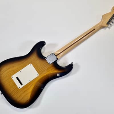Fender Stratocaster American Series 50th Anniversary 2004 Sunburst image 14