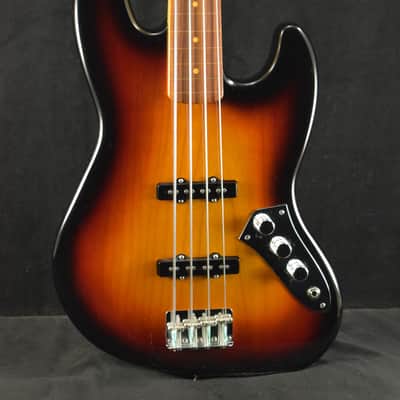Fender Jaco Pastorius Jazz Bass Fretless Pau Ferro Fingerboard 3-Color Sunburst image 1