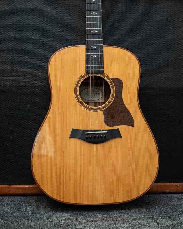 Taylor 710e 2016 - Natural image 1