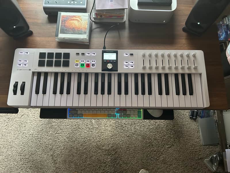 Arturia KeyLab Essential 49 MkIII MIDI Controller 2023 - Present White image 1