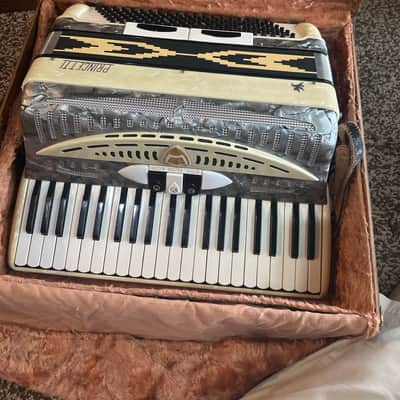 Vintage Princetti 120 Bass Accordion and Case image 7