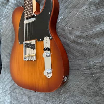 Fender American Telecaster - Honeyburst image 4