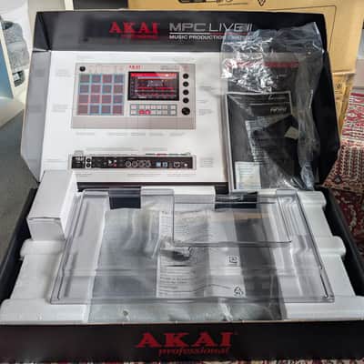Akai MPC Live II Special Retro Edition DAW + Fabric / OPx-4 Plugin + Decksaver + Data Wheel image 12