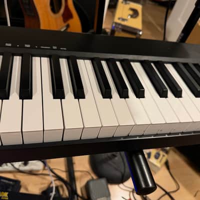 Alesis Q88 MKII 88-Key USB MIDI Keyboard Controller 2021 - Present - Black image 5