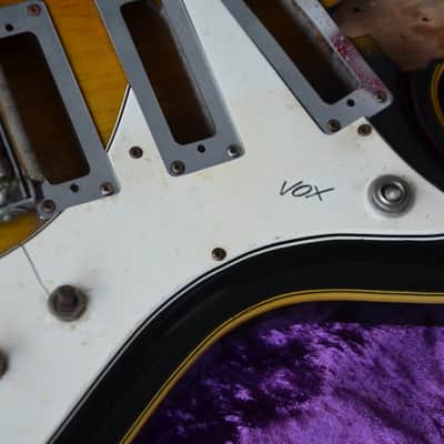 VOX Bulldog vintage electric guitar body * Rare, made in Italy ca. 1966! * Perfect for your VOX project *WORLDWIDE SHIPPING image 4