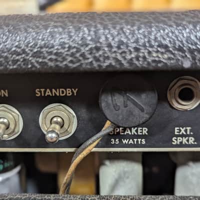 Fender Vibrolux Reverb 2-Channel 35-Watt 2x10" Guitar Combo 1967 - Black Panel image 7