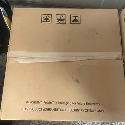 Mark Levinson № 585.5 integrated amp in box w/ all accessories image 13