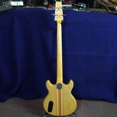 Vantage 650B Bass 1980 Natural image 4