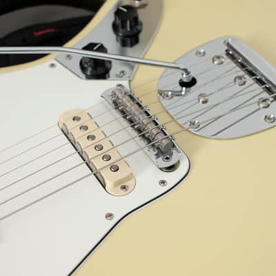 Fender Player II Jaguar Hialeah Yellow image 6