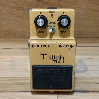 Boss T Wah 1980-1981 - made in Japan Black Label early serial number auto Wah image 3