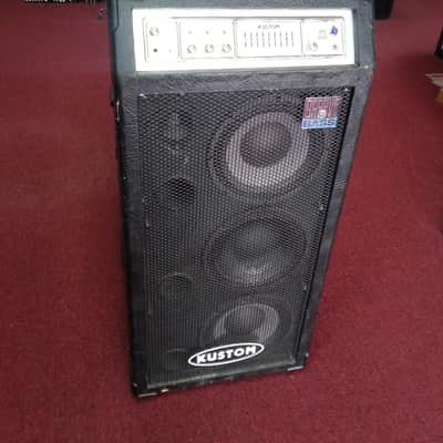 Kustom Groove 310C 1200 watt combo amp 3 x 10" Tilt Back Roller image 6