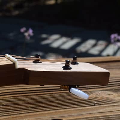Cigar box guitar, 3-string guitar, cbg image 8