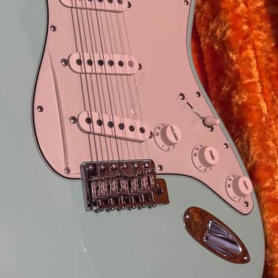 Fender Custom Shop GT11 Stratocaster Surf Pearl NOS image 15