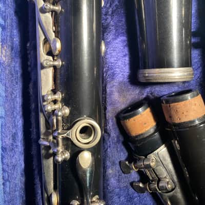 Bundy 1980's Bb Clarinet With Case image 3