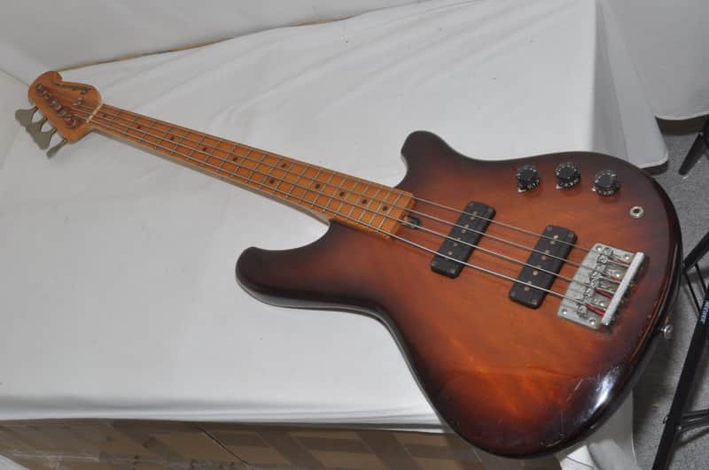 YAMAHA Super Bass 500S Electric Guitar Ref No 6935 image 1