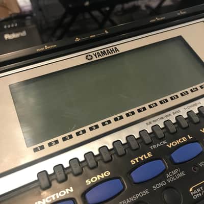 Yamaha Psr-540 90-00s - Grey image 2