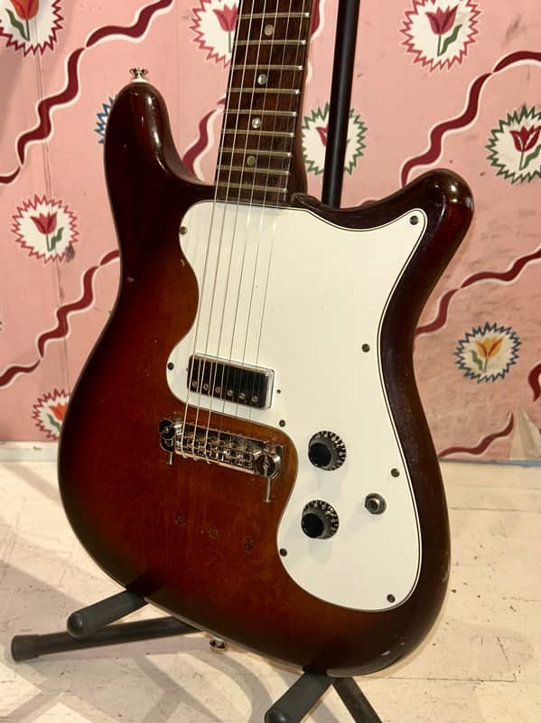 Vintage Epiphone Olympic - One Pickup - 60s - w/ gig bag - Very Good