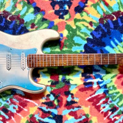 Custom Gold Finish Stratocaster + Fender Bag & Strap image 3