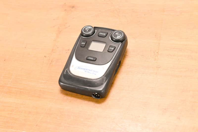 Clear-Com Clear-Com Tempest 900 TMR22509INCC 2-Channel Wireless Beltpack