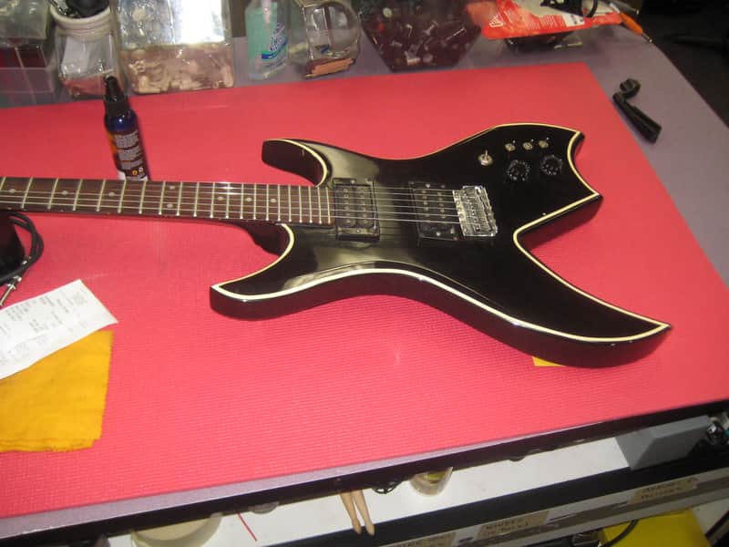 Vintage Hondo Deluxe Series 785 B.C. Rich Bitch 1983 Black MIJ image 1
